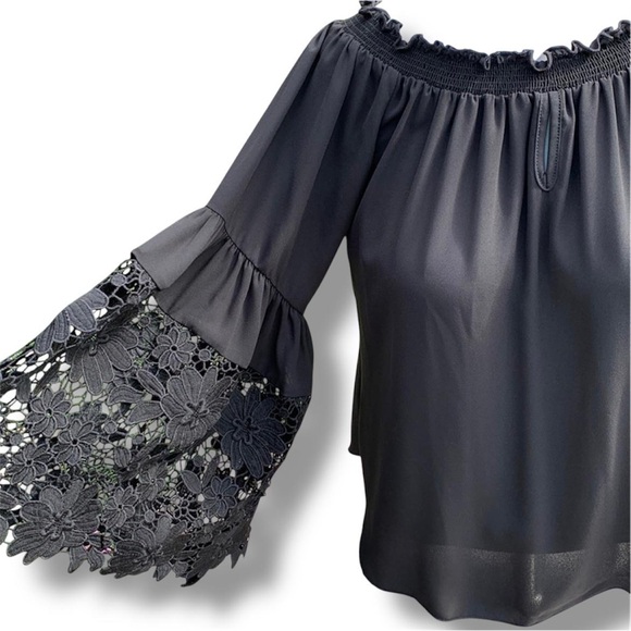 Joseph Ribkoff Witchy Dark fairy Victorian Goth Black Bell Sleeve Blouse Sz10 - Picture 9 of 14